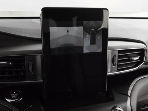 Used 2020 Ford Explorer ST w/ ST Street Pack image 18