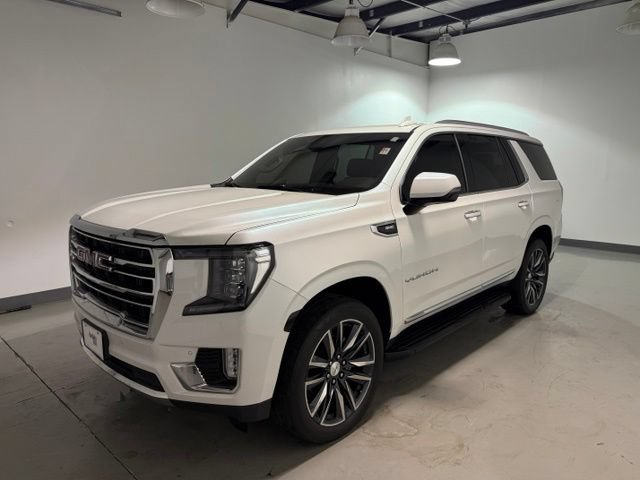 Certified 2024 GMC Yukon SLT w/ SLT Luxury Package AWD/4WD image 3