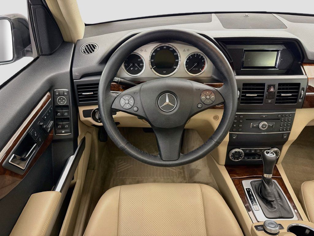 Used 2010 Mercedes-Benz GLK 350 2WD image 10