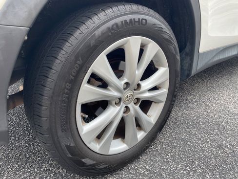 Used 2014 Toyota RAV4 Limited AWD/4WD image 12