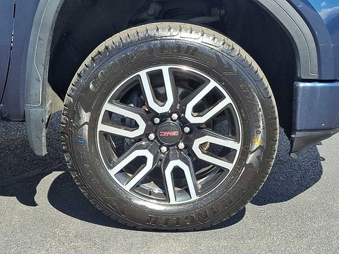 Used 2020 GMC Sierra 1500 AT4 w/ AT4 Premium Package AWD/4WD image 8