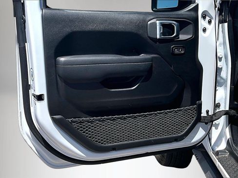 Used 2025 Jeep Wrangler Unlimited Sport AWD/4WD image 20