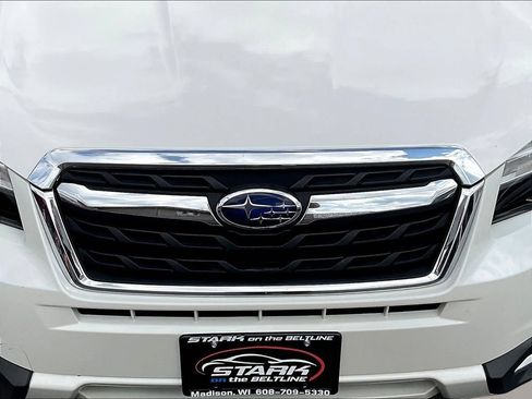 Used 2017 Subaru Forester 2.5i Touring AWD/4WD image 33