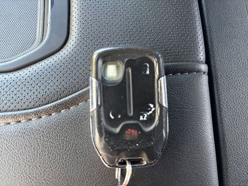 Used 2020 Chevrolet Silverado 1500 High Country w/ Technology Package image 27