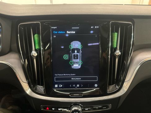 Used 2024 Volvo S60 B5 Core image 22