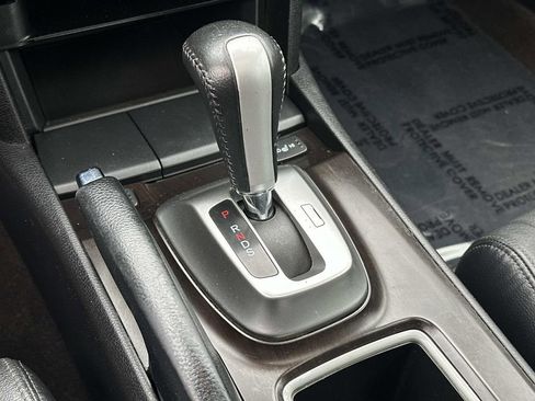 Used 2015 Honda Crosstour EX-L image 15