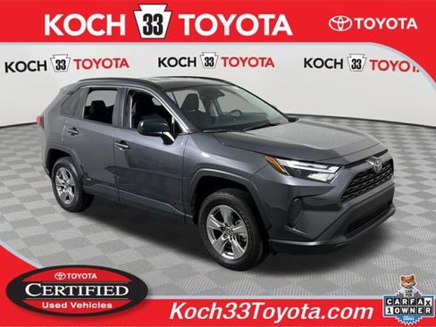 Certified 2025 Toyota RAV4 LE AWD/4WD image 1
