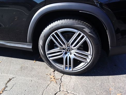 New 2025 Mercedes-Benz GLS 450 GLS 450 image 8