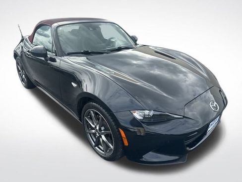 Used 2018 MAZDA MX-5 Miata Grand Touring image 8