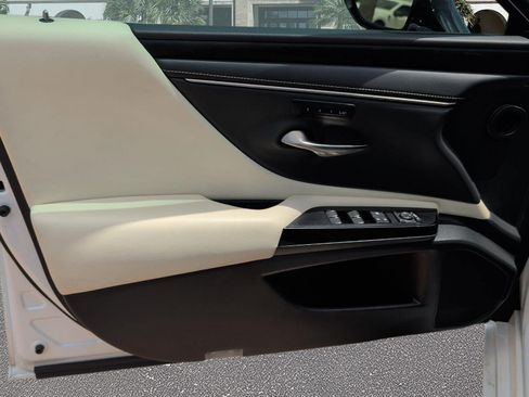 Used 2022 Lexus ES 350 w/ Premium Package FWD image 8