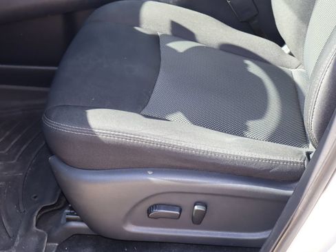 Used 2020 Nissan Pathfinder SV FWD image 14
