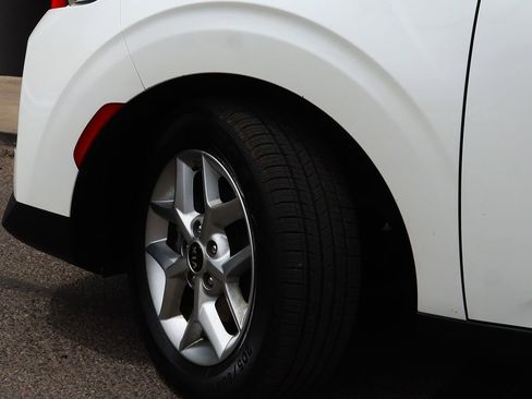 Used 2021 Kia Soul S image 5