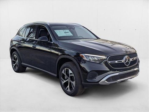New 2025 Mercedes-Benz GLC 350e 4MATIC image 6