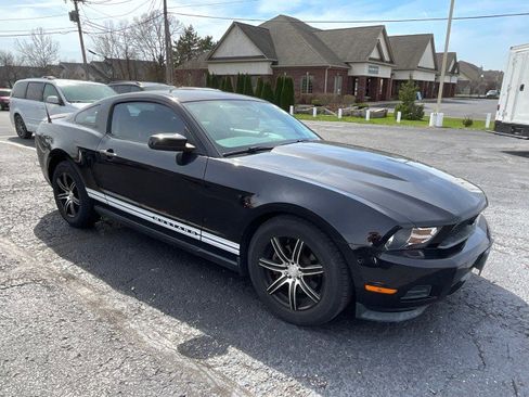 Used 2011 Ford Mustang Coupe w/ 101A Rapid Spec Order Code image 10