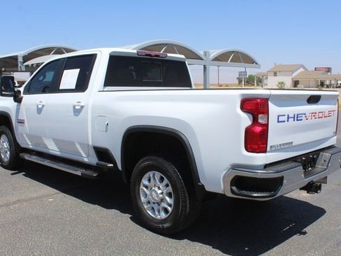 Used 2020 Chevrolet Silverado 2500 LT w/ Texas Edition AWD/4WD image 8