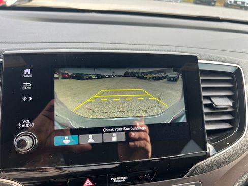 Used 2021 Honda Passport Sport image 19