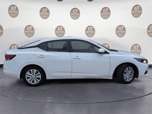 Used 2023 Nissan Sentra S image 3