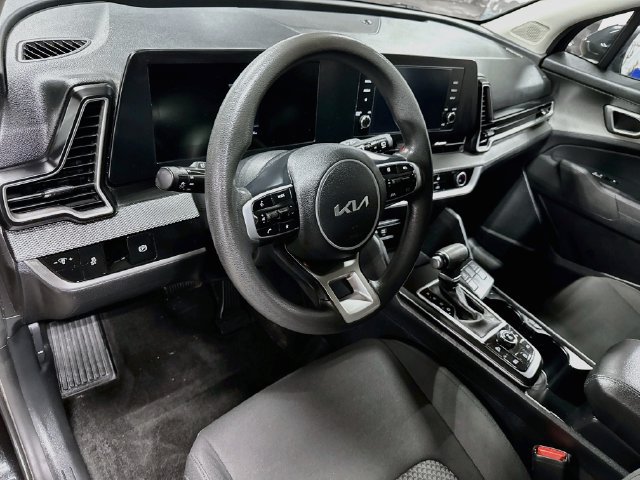 Certified 2023 Kia Sportage LX AWD/4WD image 9