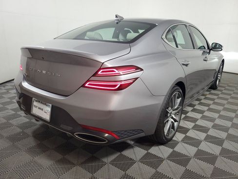 Used 2025 Genesis G70 2.5T RWD image 6