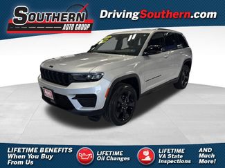Used 2025 Jeep Grand Cherokee Altitude AWD/4WD 360° Tour
