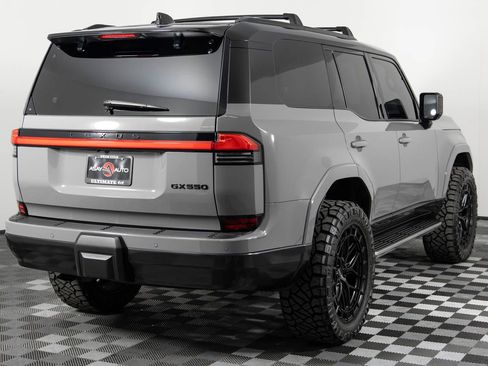 Used 2024 Lexus GX 550 w/ Accessory Package (2T) image 7