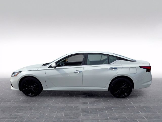 Used 2022 Nissan Altima 2.5 Platinum AWD/4WD image 4