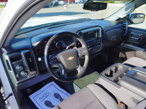 Used 2018 Chevrolet Silverado 1500 LT w/ All Star Edition image 24