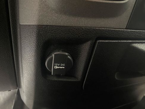 Used 2019 RAM 1500 Express w/ Express Value Package AWD/4WD image 11