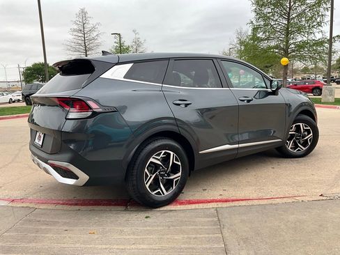 Used 2025 Kia Sportage LX image 6