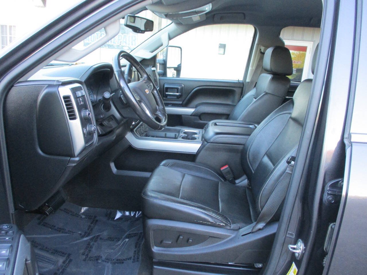 Used 2015 Chevrolet Silverado 2500 LTZ w/ Duramax Plus Package AWD/4WD image 18