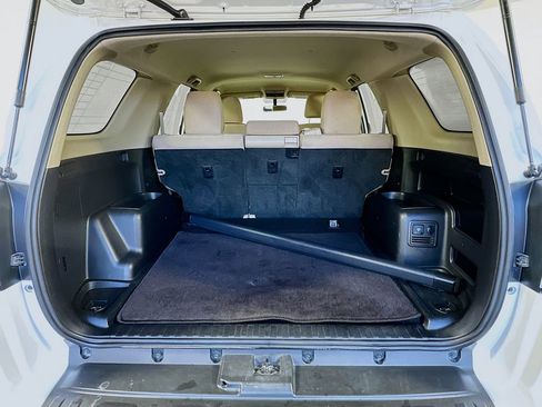 Used 2014 Toyota 4Runner SR5 image 26