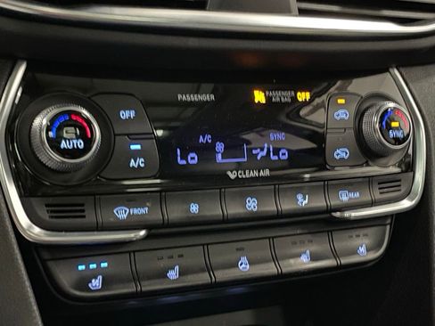 Used 2020 Hyundai Santa Fe Limited image 19