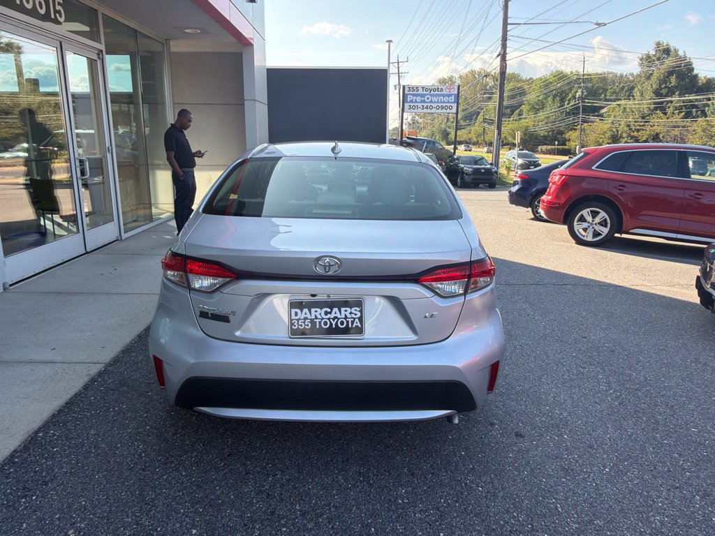 Used 2021 Toyota Corolla LE w/ Carpet Mat Package (TMS) FWD image 5