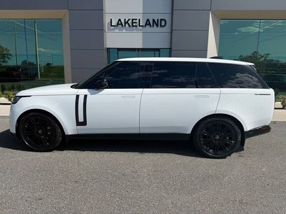 Used 2025 Land Rover Range Rover Long Wheelbase SE