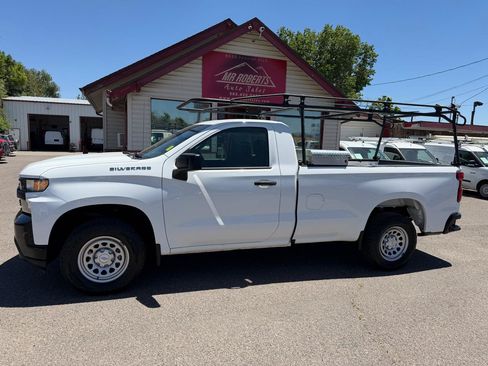 Used 2020 Chevrolet Silverado 1500 W/T RWD image 5