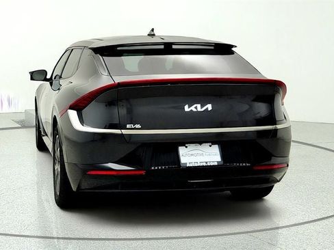 Used 2022 Kia EV6 Wind RWD image 6