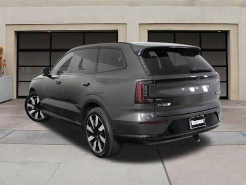 Certified 2025 Volvo EX90 Ultra image 2