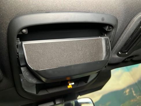 Used 2025 Subaru Forester Premium AWD/4WD image 47