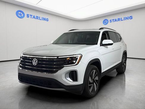 Used 2024 Volkswagen Atlas SE FWD image 16