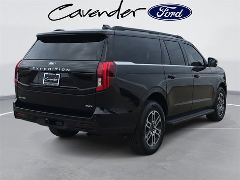 New 2026 Ford Expedition Max Active image 5