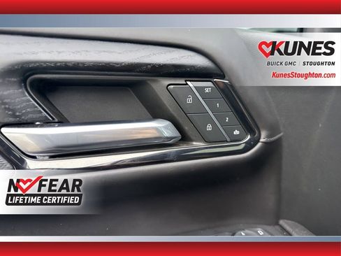 Used 2024 GMC Sierra 2500 AT4X image 21