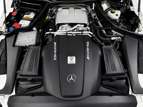 Used 2017 Mercedes-Benz AMG GT Coupe image 19