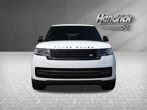 Used 2025 Land Rover Range Rover Long Wheelbase SE AWD/4WD image 3