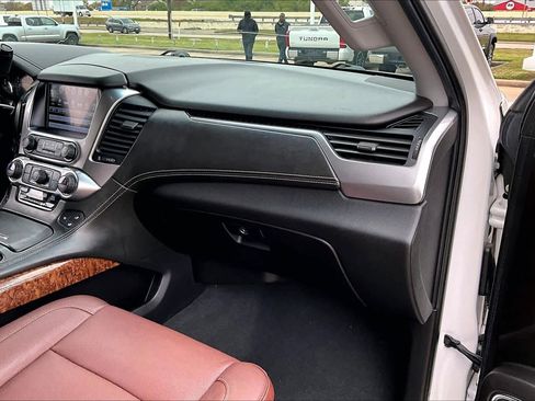 Used 2020 Chevrolet Tahoe Premier w/ Premier Plus Edition image 35