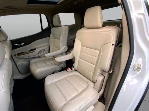 Used 2019 GMC Acadia Denali w/ Technology Package AWD/4WD image 20