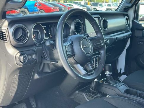 Used 2022 Jeep Wrangler Sport AWD/4WD image 12