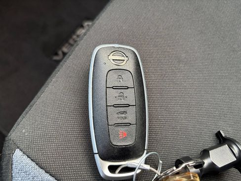 Used 2025 Nissan Versa SV FWD image 21