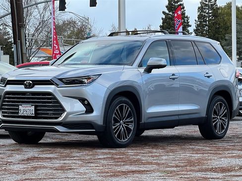 Used 2024 Toyota Grand Highlander AWD Hybrid image 7