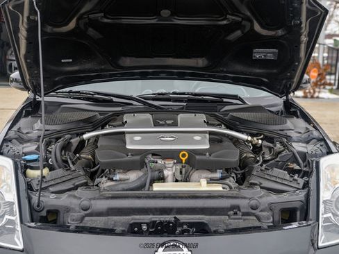 Used 2007 Nissan 350Z Touring image 24