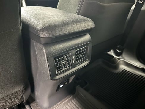 Used 2025 Toyota RAV4 XLE image 46